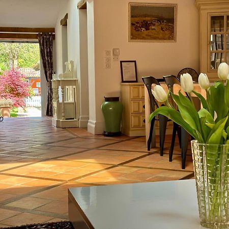 Domaine Des Monges Bed & Breakfast Saint-Seurin-de-Prats Exterior photo