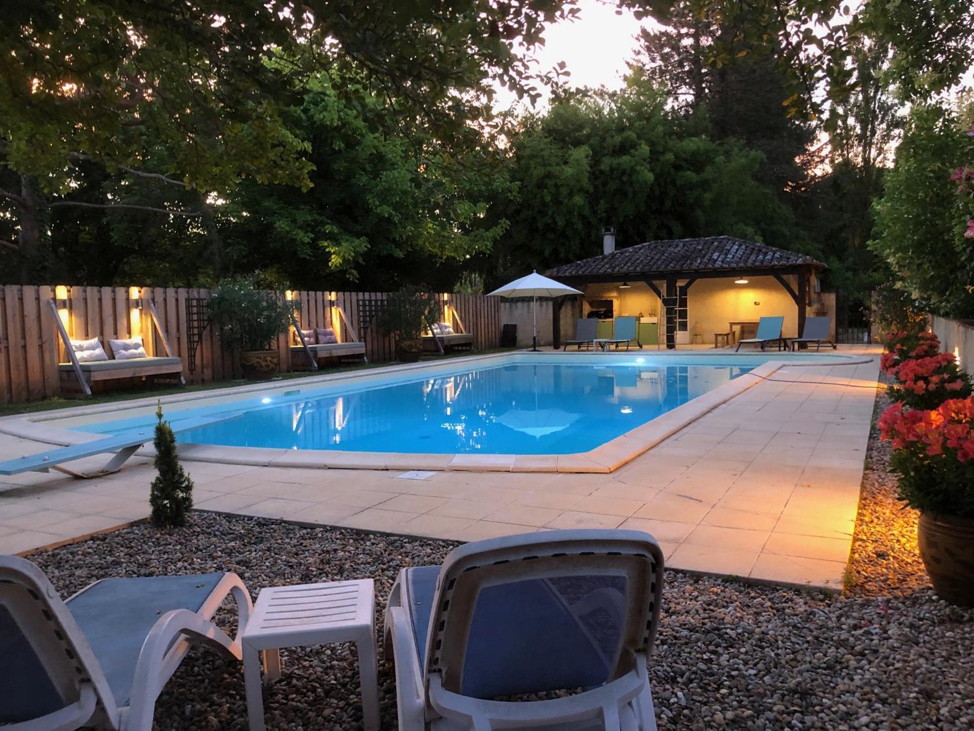 Domaine Des Monges Bed & Breakfast Saint-Seurin-de-Prats Exterior photo